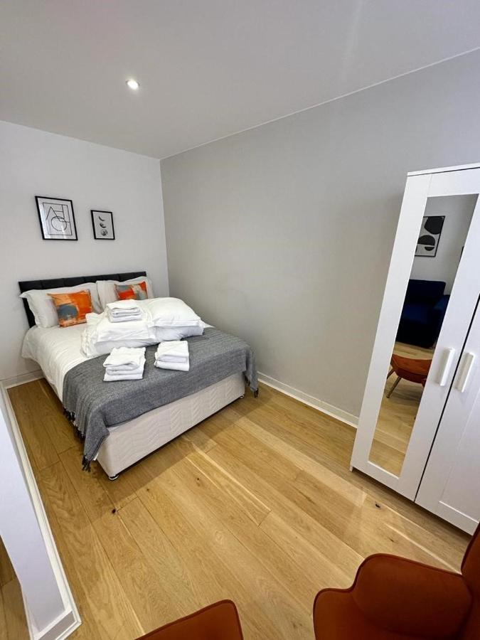 2A Soho Studios By Indigo Flats Sleeps 4 Londýn Exteriér fotografie